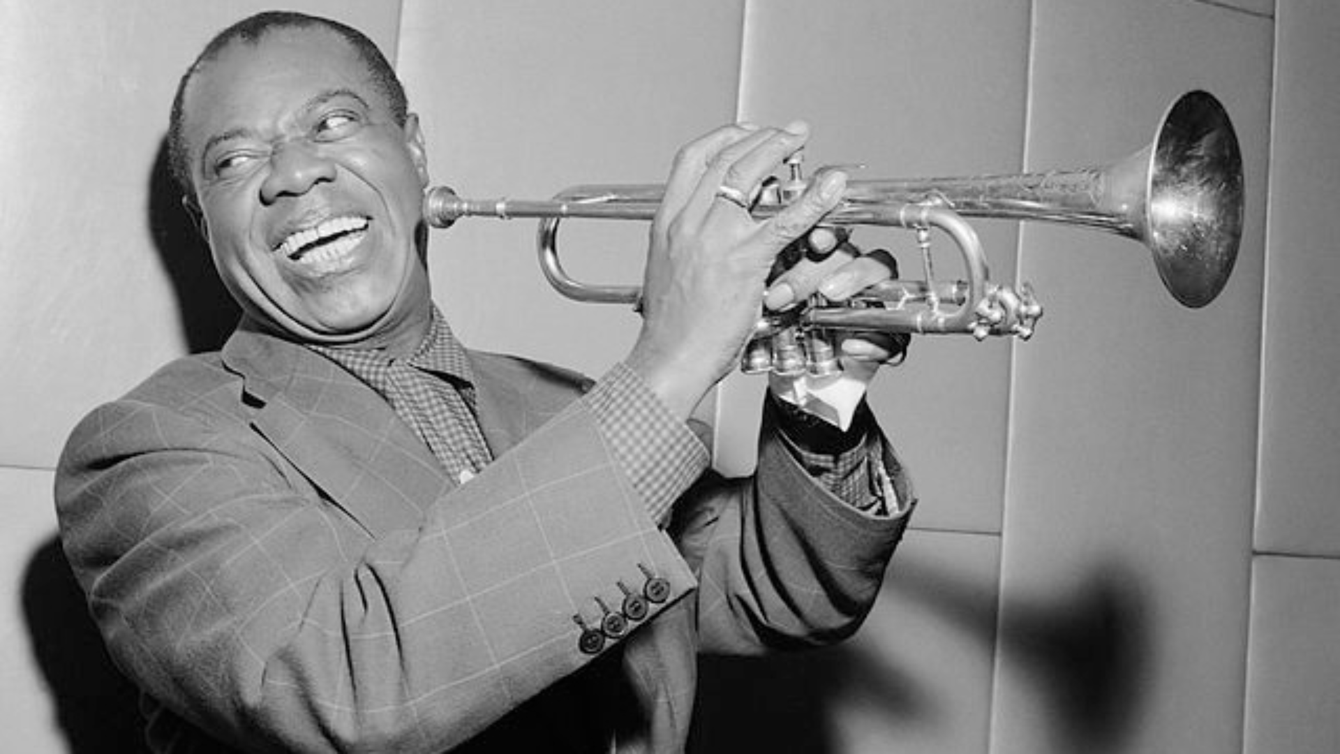 Fact_18_Louis_Armstrong_Made_the_Trumpet_Cool