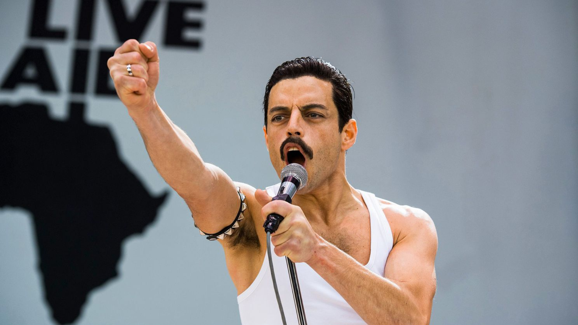 Fact_3_Freddie_Mercury_Had_Four_Extra_Teeth